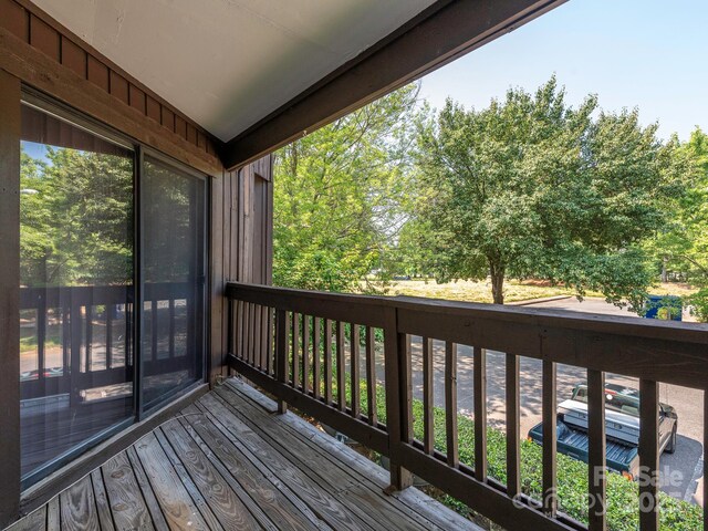8208 Cedar Glen Dr, Charlotte, NC 28212 - view of deck