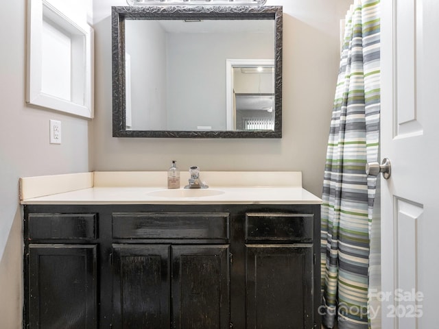 8208 Cedar Glen Dr, Charlotte, NC 28212 - bathroom featuring vanity