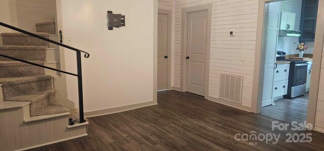 804 N Main St, Oakboro, NC 28129 - stairway with wood finished floors and baseboards