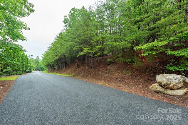 209 Harborside Dr, Nebo, NC 28761