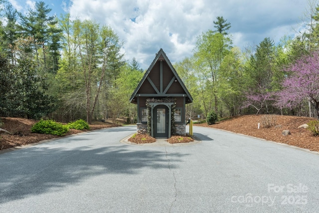 209 Harborside Dr, Nebo, NC 28761