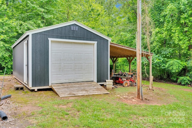2289 Mccloud St, Denver, NC 28037 - view of garage