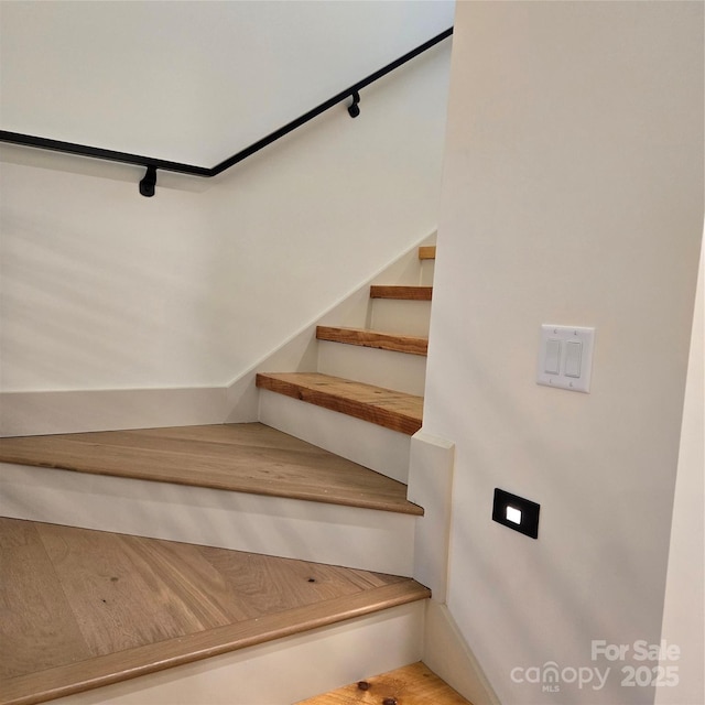 30 Sand Hill Rd, Asheville, NC 28806 - view of stairs