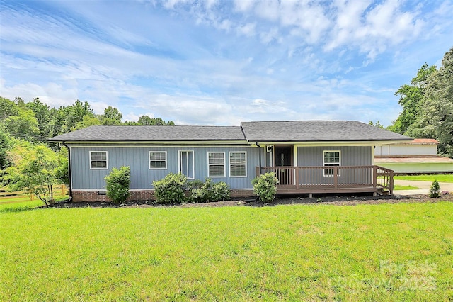 117 Autumn Woods Dr, Kings Mountain, NC 28086 - view of front facade featuring a front lawn, crawl space, and roof with shingles