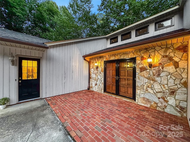 1700 Abbottsford Dr, Kernersville, NC 27284 - entrance to property with stone siding