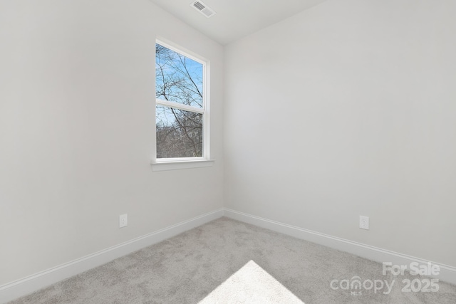 6327 Carver Blvd, Charlotte, NC 28269 - unfurnished room with carpet and baseboards