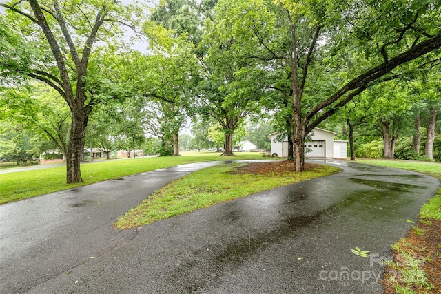 520 Eastwood Park Cir, Albemarle, NC 28001 - view of asphalt driveway