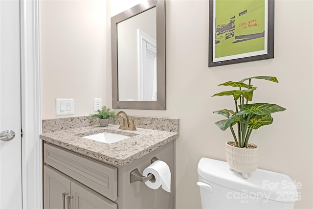 5060 Harrowsmith Ln, Charlotte, NC 28204 - bathroom with toilet and vanity