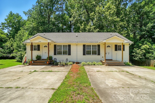 606 N St, Belmont, NC 28012 - bungalow featuring concrete driveway and covered porch
