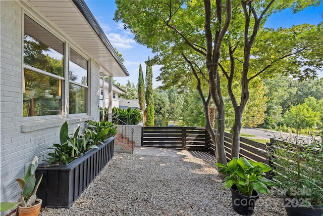 2424 Cumberland Ave, Charlotte, NC 28203 - view of yard