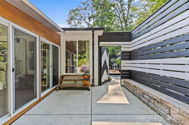 2424 Cumberland Ave, Charlotte, NC 28203 - view of patio / terrace