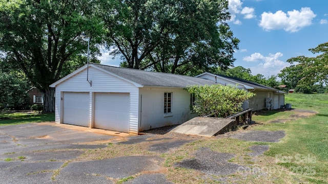 4002 Hickory Blvd, Granite Falls, NC 28630 - view of garage