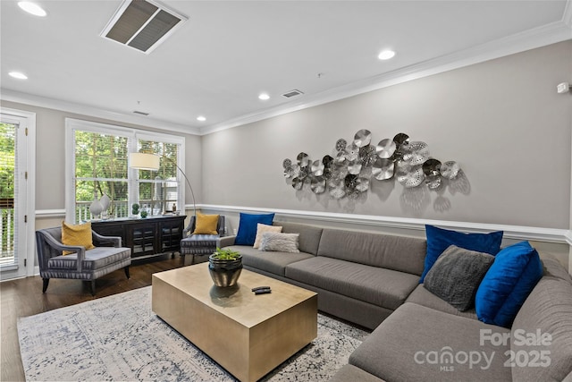 224 Wendover Heights Cir, Charlotte, NC 28211 - living area with crown molding, healthy amount of natural light, wood finished floors, and recessed lighting