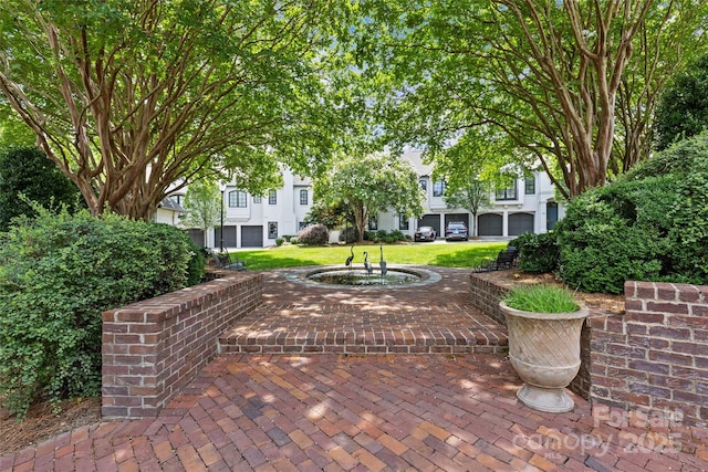 224 Wendover Heights Cir, Charlotte, NC 28211 - view of property's community with a lawn