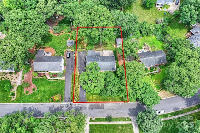 7050 Knightswood Dr, Charlotte, NC 28226 - aerial view of property's location featuring property parcel outlined