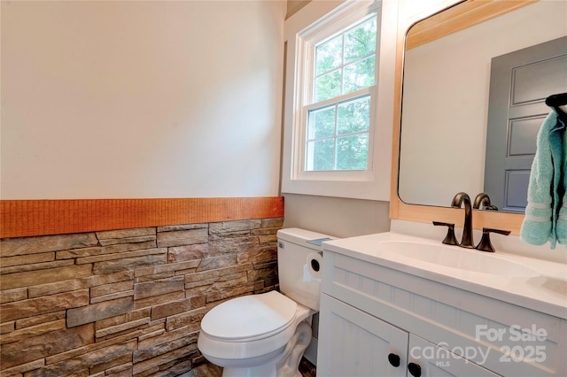 1010 Fallston Rd, Shelby, NC 28150 - bathroom featuring toilet and vanity