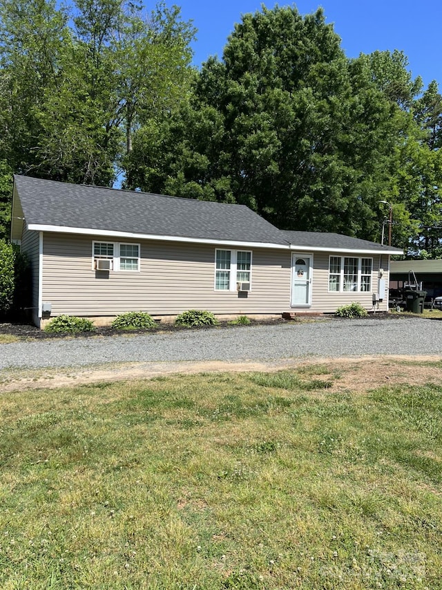 850AND830 E NC-152 Hwy E, China Grove, NC 28023 - single story home featuring a front lawn and crawl space