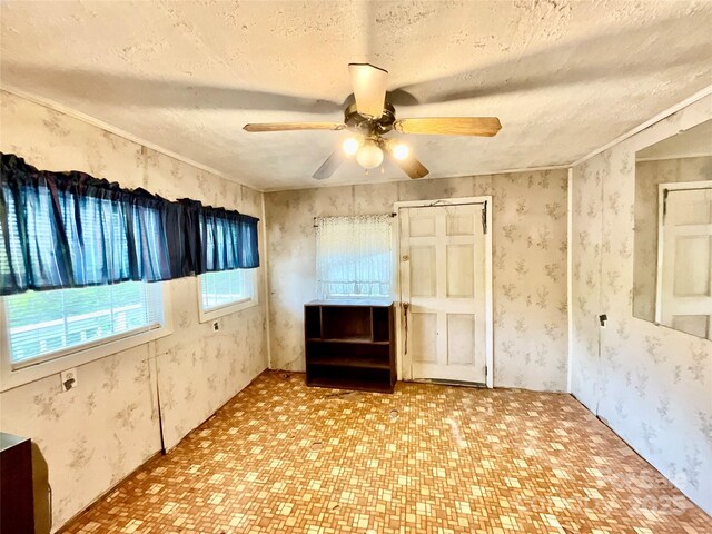 61 Perry St, Marion, NC 28752 - photo 30