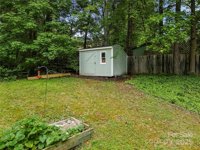4848 Spicewood Dr, Charlotte, NC 28227 - view of yard with a garden