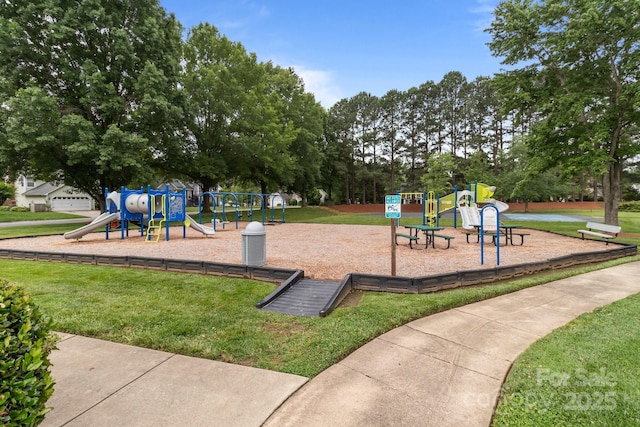 8906 Pickering Grove Ln, Charlotte, NC 28216 - community play area with a lawn
