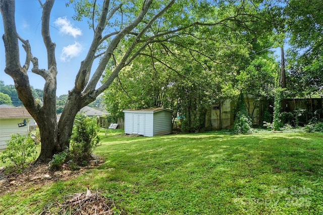 435 16th St, Cramerton, NC 28032 - view of yard with a shed