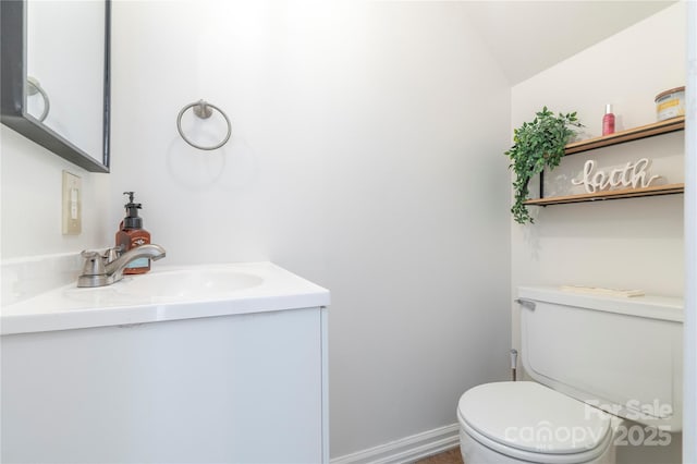3615 Maple Glenn Ln, Charlotte, NC 28226 - bathroom featuring vanity, toilet, and baseboards