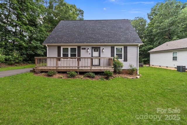 2146 Marwood Ln, Albemarle, NC 28001 - view of front of home with cooling unit, roof with shingles, and a front lawn