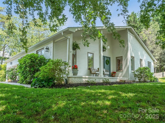 5 Lowry Ln, Weaverville, NC 28787 - view of front of property with a front lawn