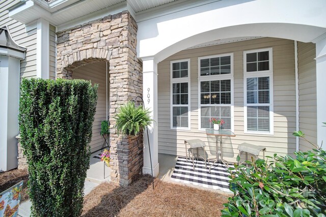 909 Autumn Glen Ct, Clover, SC 29710 - property entrance featuring stone siding