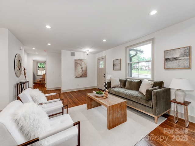 2114 Thurmond Pl, Charlotte, NC 28205 - living room featuring light wood finished floors, recessed lighting, and baseboards