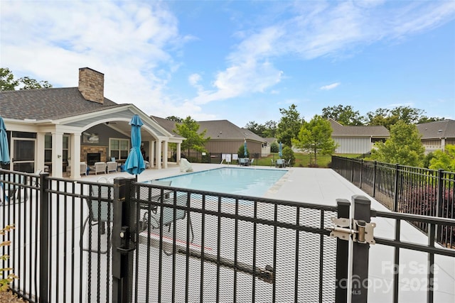 1712 Askern Ct, Waxhaw, NC 28173 - community pool with a patio area