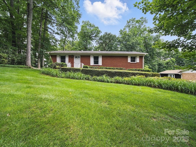 220 Lakeview Dr, Belmont, NC 28012 - single story home featuring brick siding and a front lawn