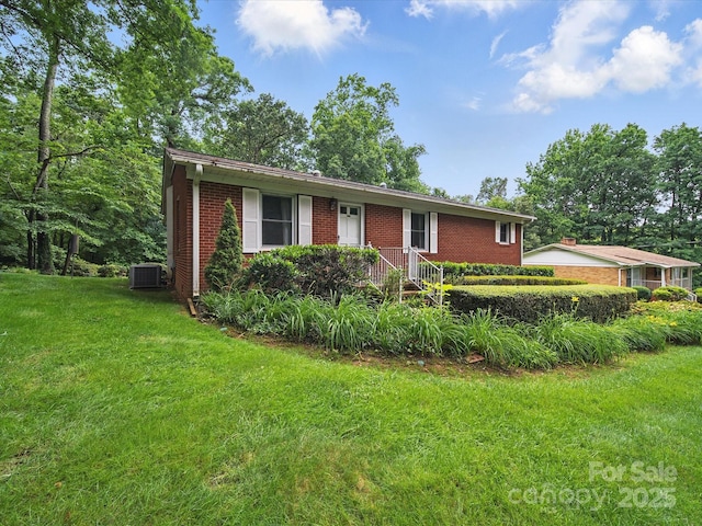 220 Lakeview Dr, Belmont, NC 28012 - single story home with brick siding, a front yard, and central AC