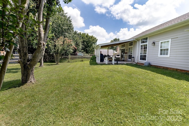2936 Walsingham Ct, Matthews, NC 28105 - view of yard with a patio