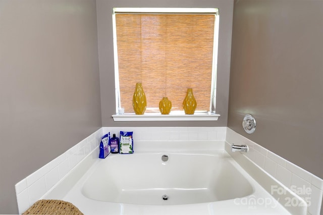 2936 Walsingham Ct, Matthews, NC 28105 - bathroom with a garden tub