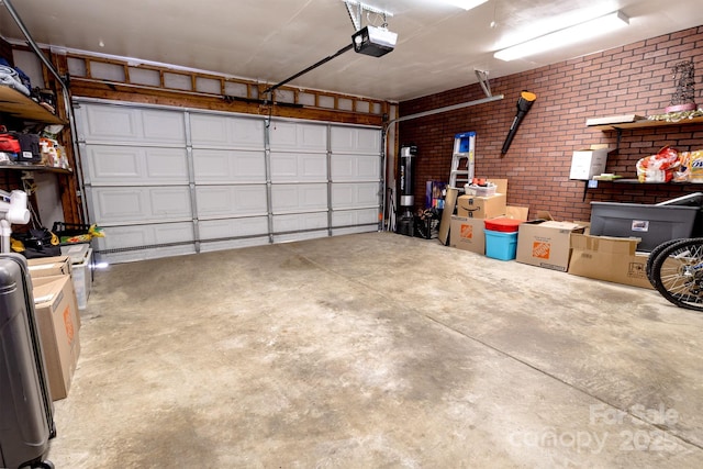 2936 Walsingham Ct, Matthews, NC 28105 - garage featuring a garage door opener
