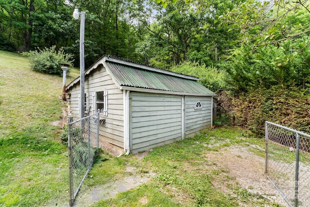 355 Dix Creek Rd, Leicester, NC 28748 - view of garage