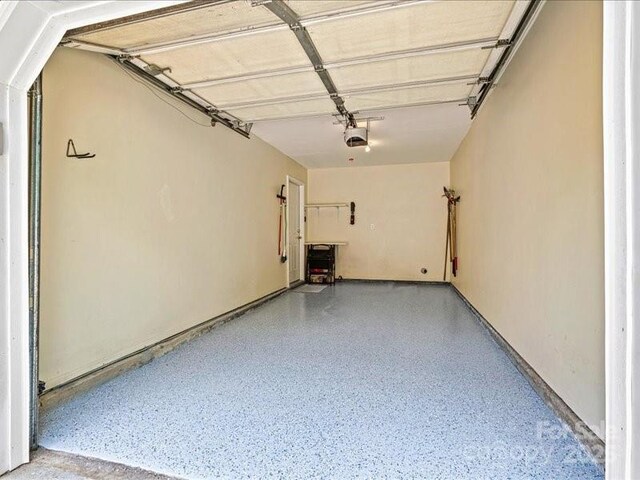 10063 Reindeer Way Ln, Charlotte, NC 28216 - photo 24