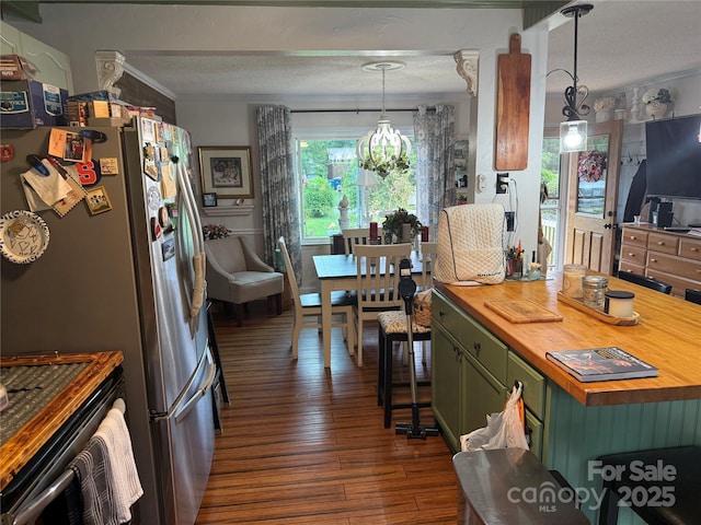 1895 Sandy Cir, Newton, NC 28658 - kitchen featuring butcher block counters, green cabinetry, dark wood-style flooring, a chandelier, and a textured ceiling