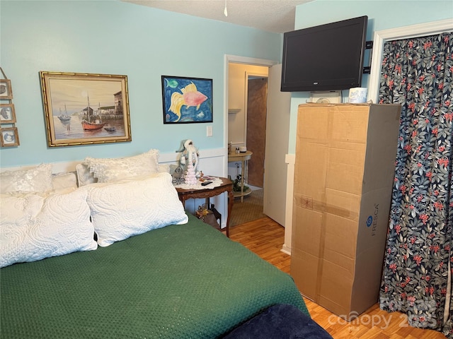 1895 Sandy Cir, Newton, NC 28658 - bedroom featuring light wood-type flooring