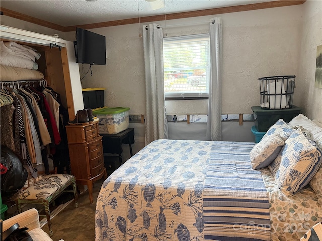 1895 Sandy Cir, Newton, NC 28658 - bedroom featuring a textured wall and a textured ceiling