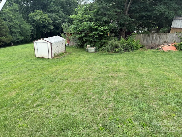 1895 Sandy Cir, Newton, NC 28658 - view of yard