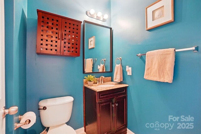 415 Glandon Ct, Fort Mill, SC 29708 - bathroom with toilet and vanity