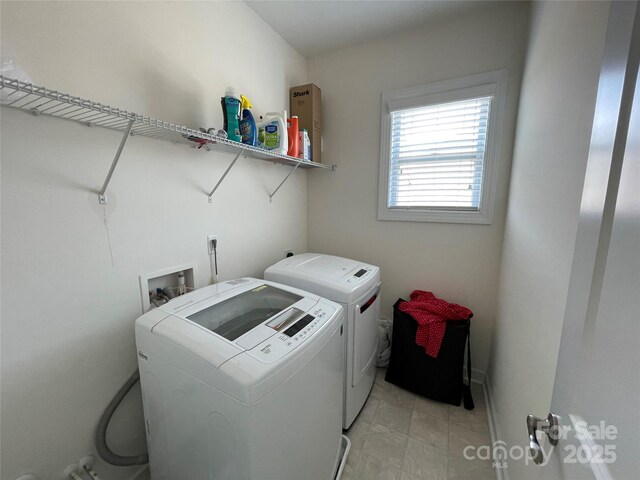 707 Five Leaf Ln, Waxhaw, NC 28173 - washroom featuring washing machine and dryer