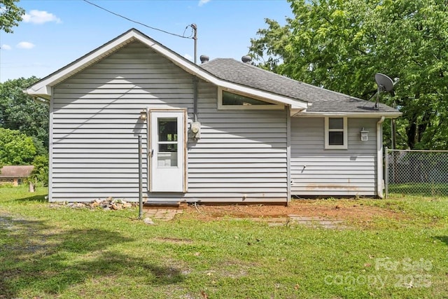 935 Church St, Kings Mountain, NC 28086 - back of property with entry steps and roof with shingles