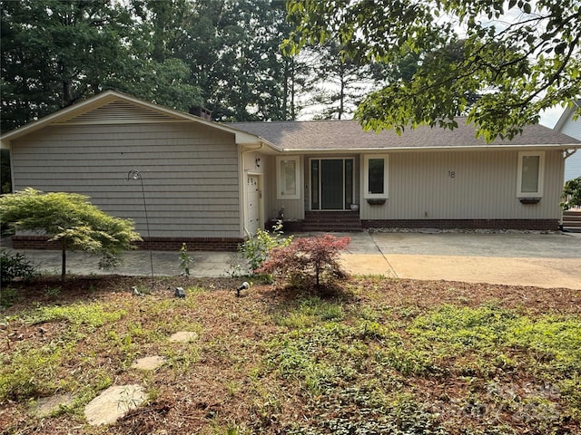 18 Olde Duffers Dr, Nebo, NC 28761 - back of property with entry steps, roof with shingles, and a patio area