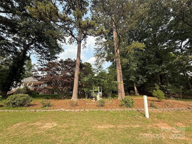 18 Olde Duffers Dr, Nebo, NC 28761 - view of green lawn