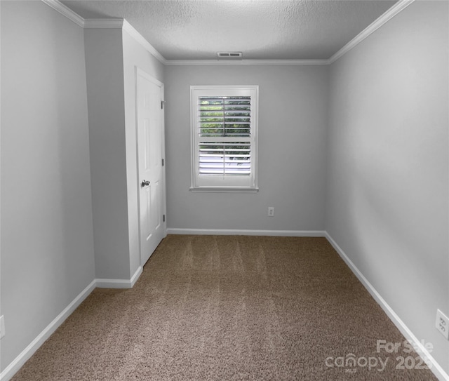 124 Creek Hollow Trl, Belmont, NC 28012 - empty room featuring carpet, a textured ceiling, crown molding, and baseboards