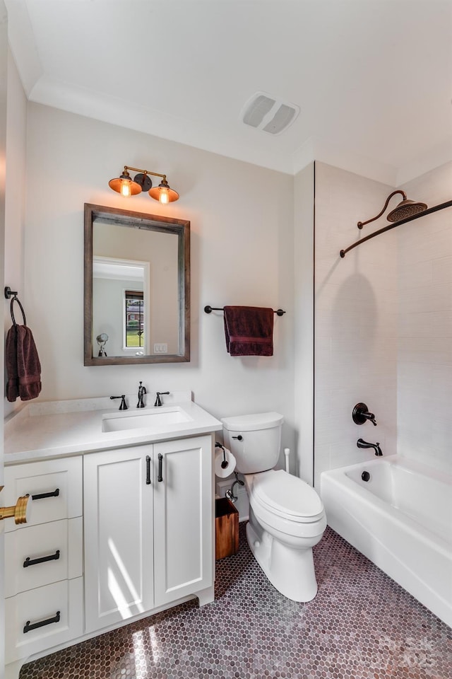 4211 Tangle Dr, Charlotte, NC 28211 - full bathroom with toilet, vanity, and shower / bath combination