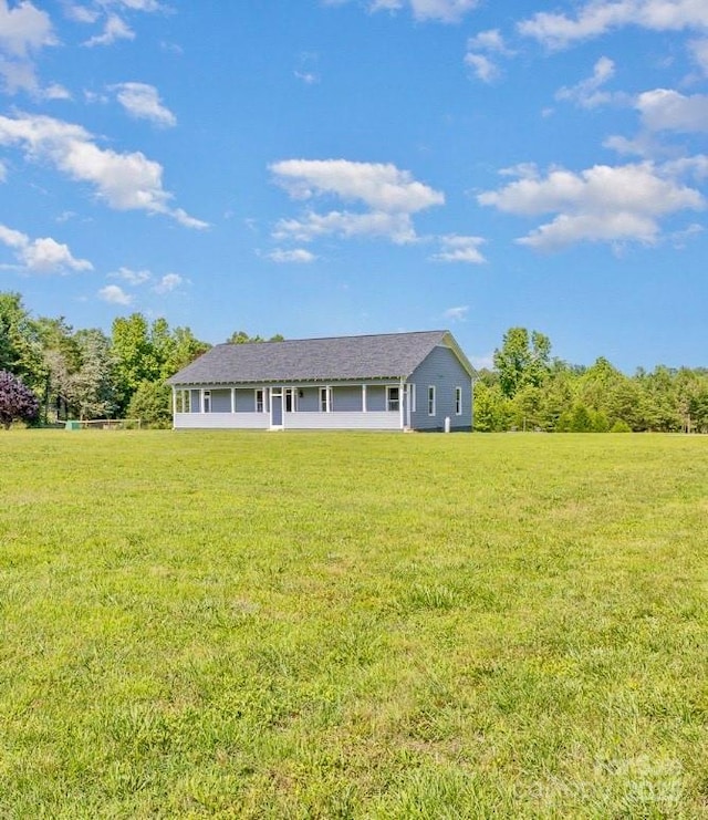 135 Waycross Dr, Rockwell, NC 28110 - view of front facade featuring a front lawn